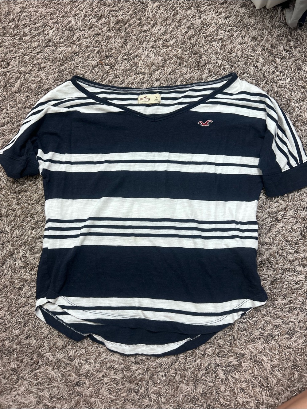Y2K Hollister Navy & White Striped V-Neck Tee Shirt